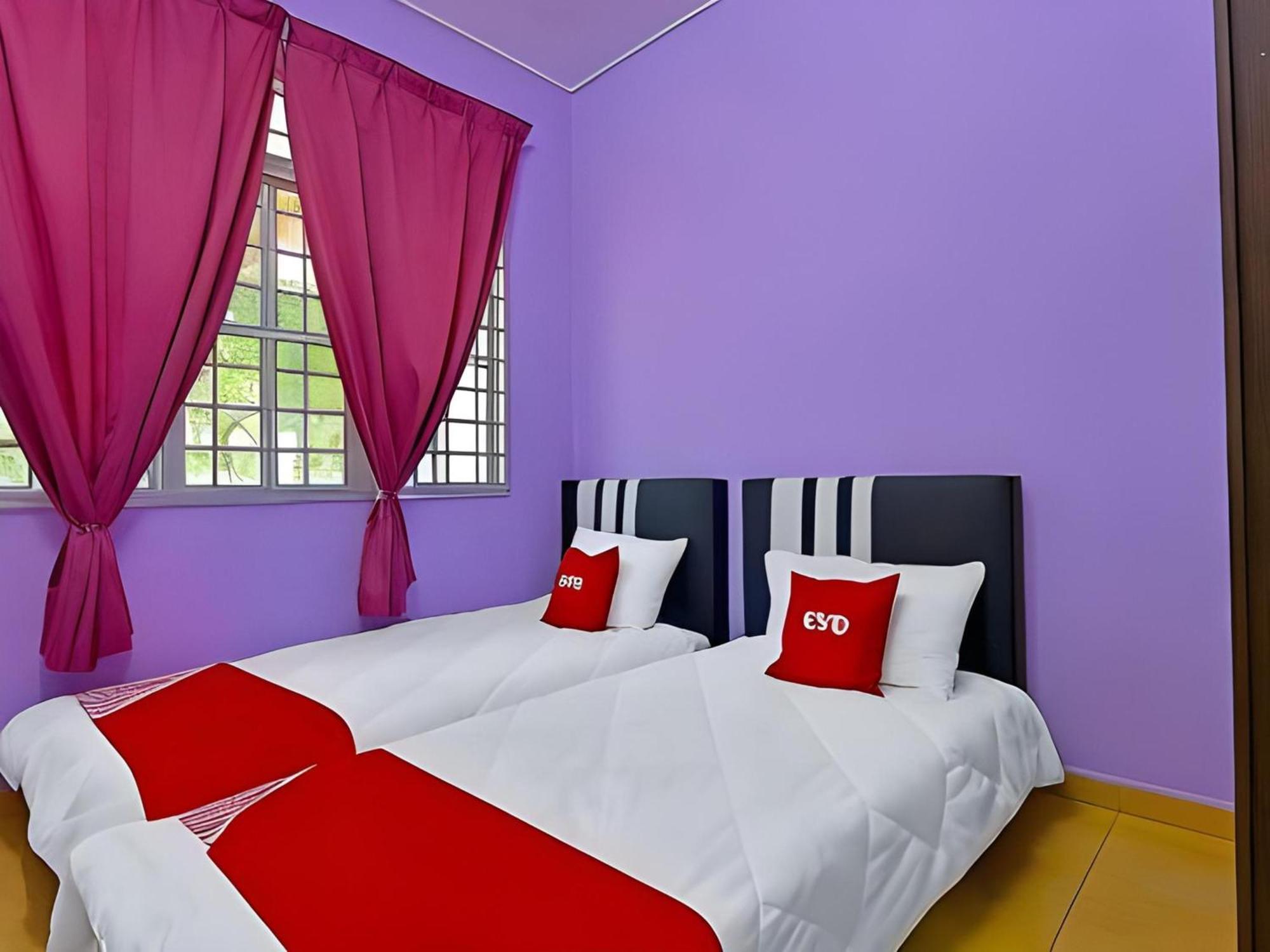 Oyo 90744 Bari Indah Beach Resort Kuala Terengganu Kültér fotó